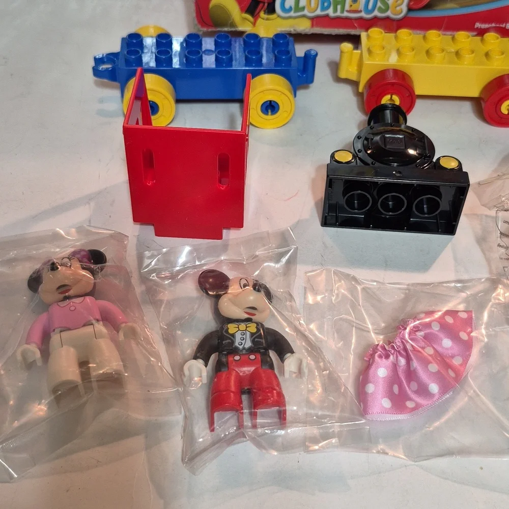 Lego duplo Disney Mickey Mouse Club House. Ages 2-5 New Box Has A Lot Of Wear